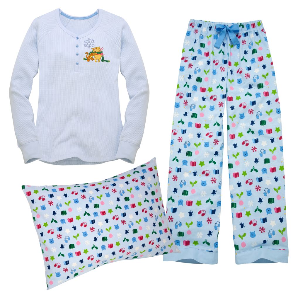 Holiday Thermal Pooh Pajama Set for Women