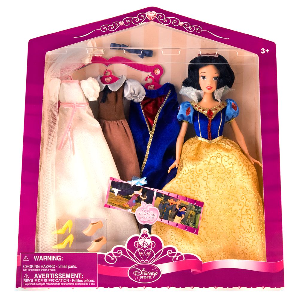 Deluxe Snow White Doll and Wardrobe Play Set