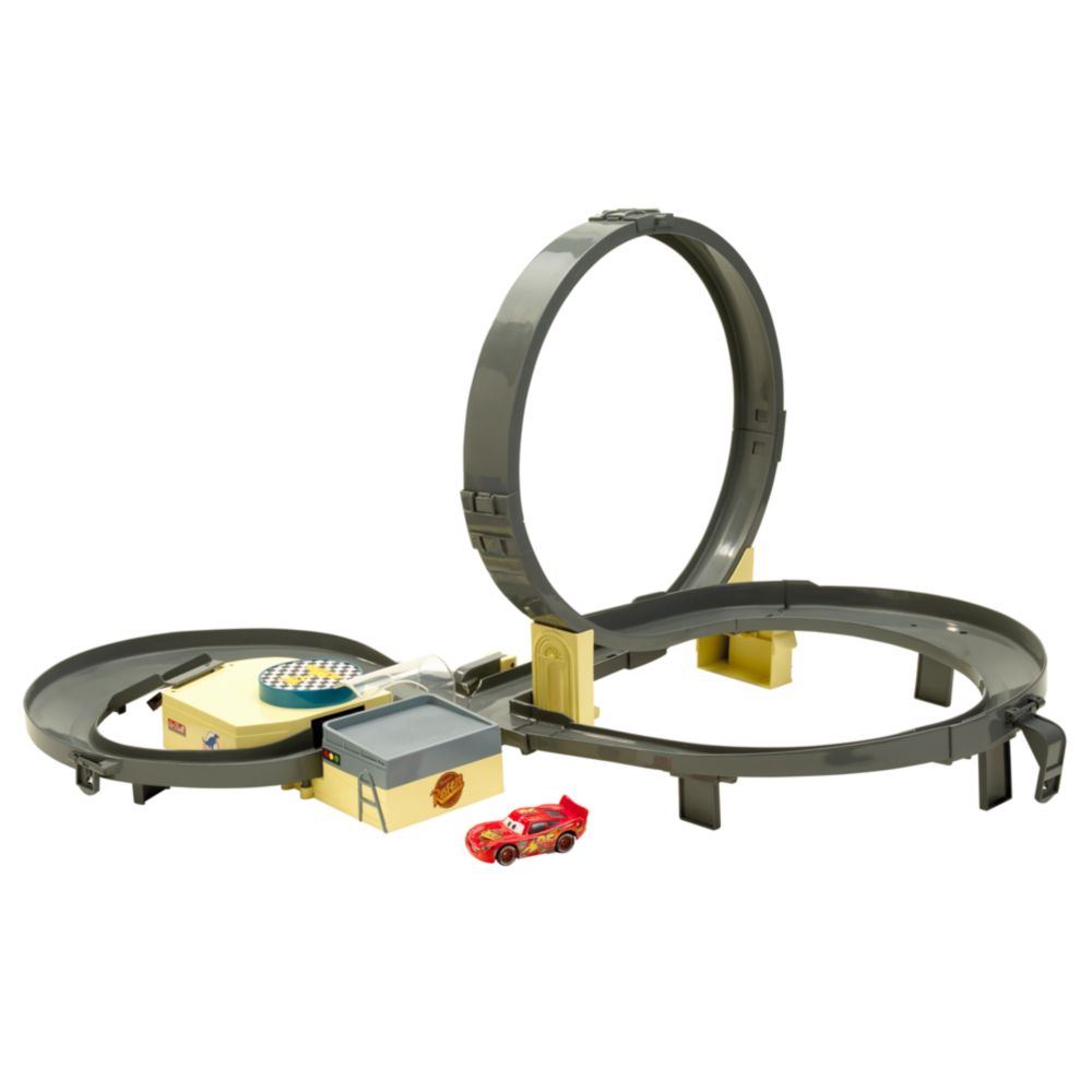 Disney Cars Piston Cup Starter Set by Mattel