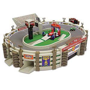 Disney Cars Mini Infrared Remote Control Piston Cup Racetrack Play Set