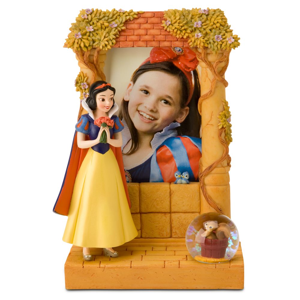 Snow White Snowglobe Frame
