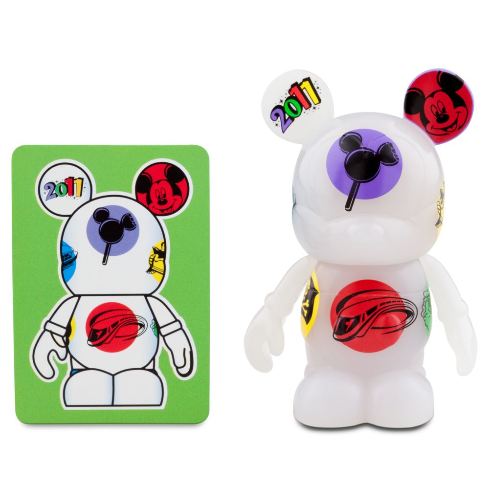 Vinylmation 2011 Series 3 Figure -- White Tossed