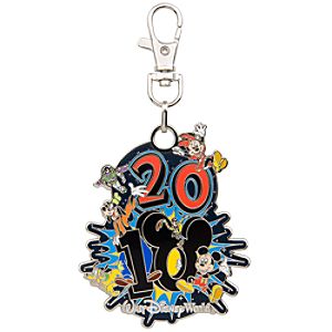 2010 Walt Disney World Resort Mickey Mouse and Friends Lanyard Medal