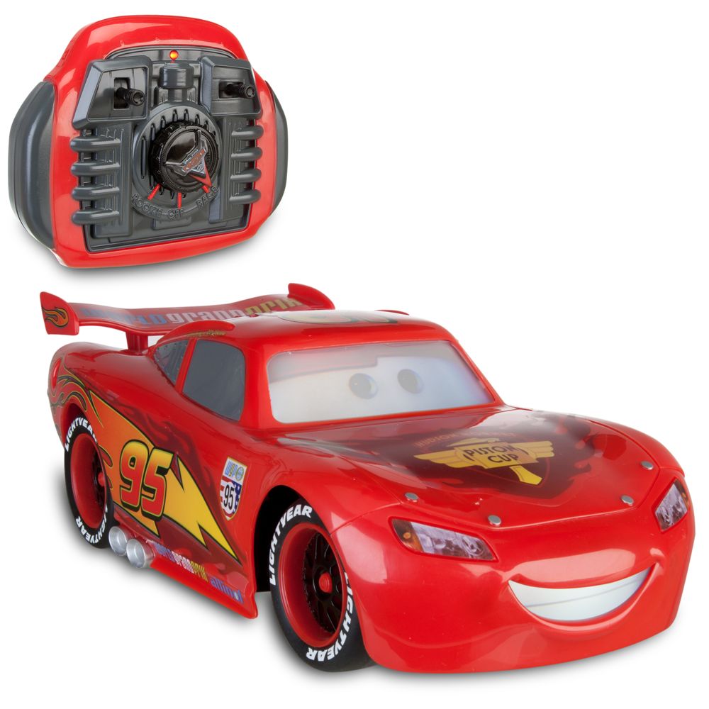Cars 2 The Real Lightning McQueen Interactive RC Vehicle
