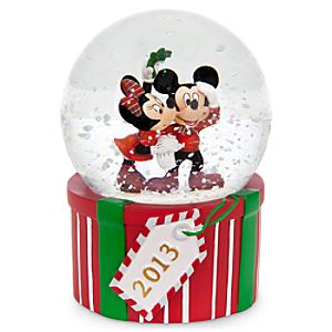 Mickey and Minnie Mouse 2013 Snowglobe