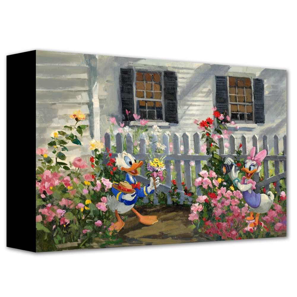 "Daisy's Capture" Daisy Duck and Donald Duck Gicl&eacute;e on Canvas