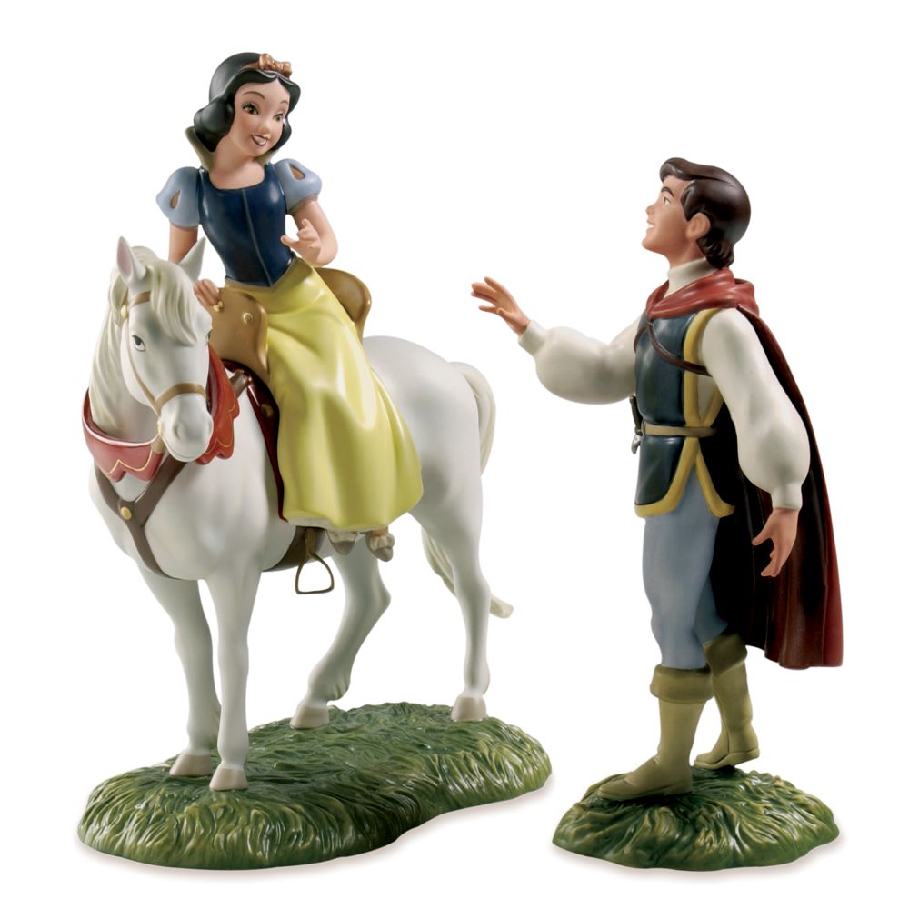 WDCC Snow White and The Prince Set of 2 Figurines