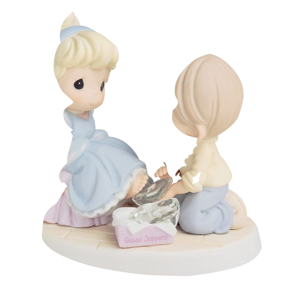 Cinderella ''Your Love is a Perfect Fit'' Figurine by Precious Moments
